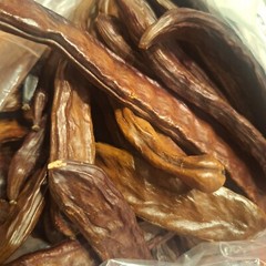 30 Carob Tree Seeds «Ceratonia Siliqua» wild-crafted Biblical fruit raw